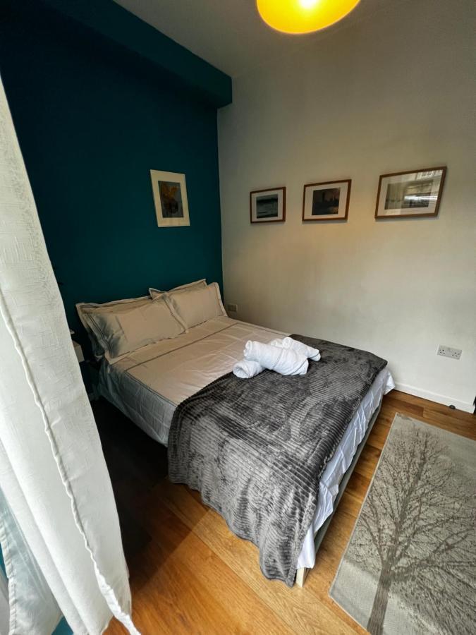 Luxury 2 Bed Flat 2 Min From Station Nearby Other 4 Stations Apartament