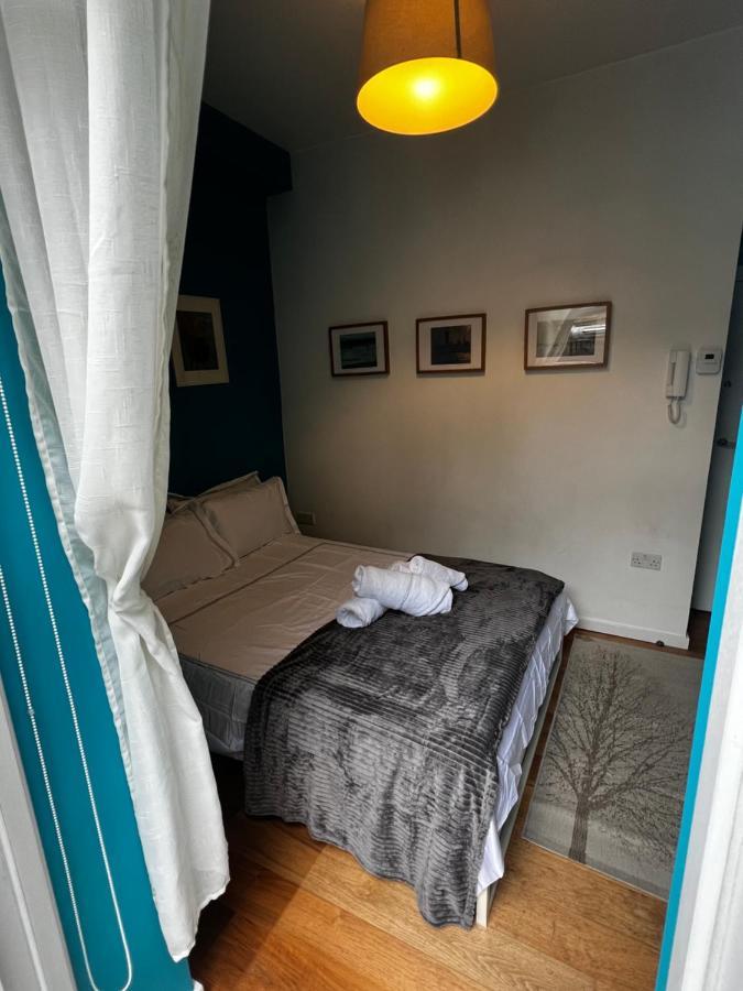 Luxury 2 Bed Flat 2 Min From Station Nearby Other 4 Stations Londra