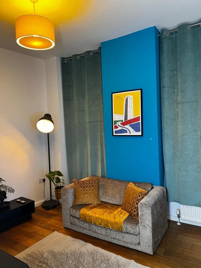 Luxury 2 Bed Flat 2 Min From Station Nearby Other 4 Stations Apartament
