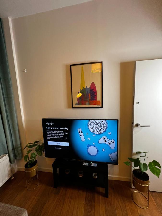Luxury 2 Bed Flat 2 Min From Station Nearby Other 4 Stations Londra