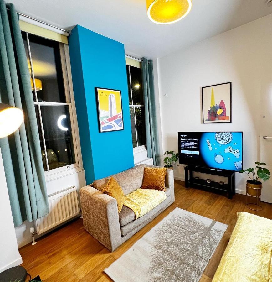 Luxury 2 Bed Flat 2 Min From Station Nearby Other 4 Stations Londra