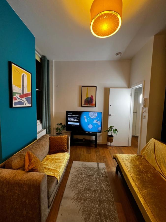 Apartament Luxury 2 Bed Flat 2 Min From Station Nearby Other 4 Stations *